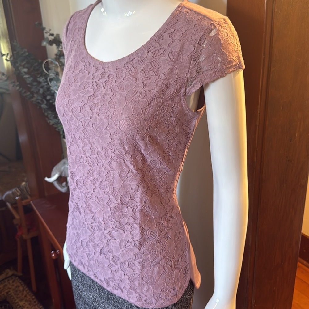 NWT northern reflections size small summery Floral Lace Short Sleeve Top - Mauve